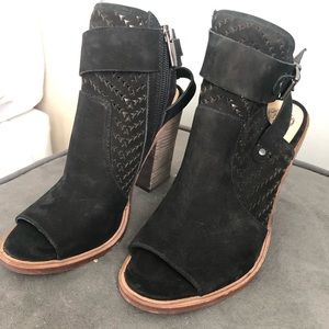 Vince Camuto peep toe heels